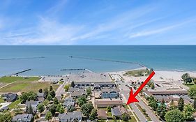 Ludington Pier House